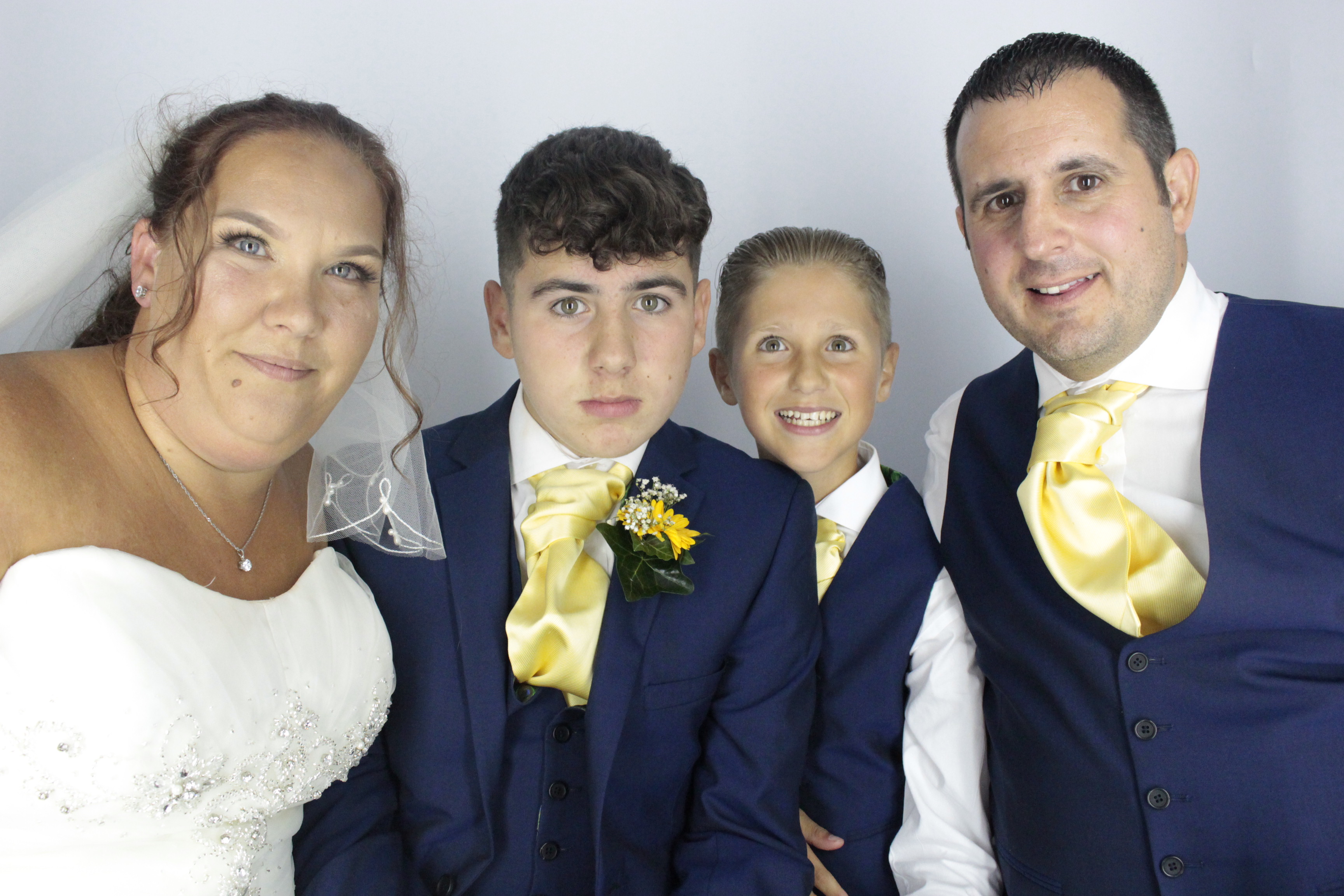  Heather & Daniel's Wedding | View more photos from the event at gallery.myphotoboothexperience.co.uk/u/MyPhotoBoothExperienceLtd/Heather-Daniels-Wedding